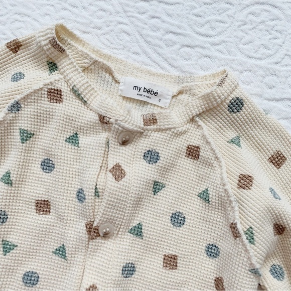 My Bebe Waffle Button Romper, Neutral Shapes (6-12‎ Months) - Picture 4 of 4